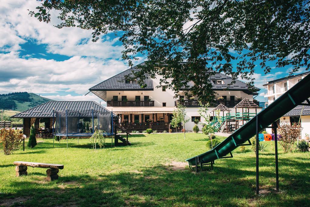 La Conac In Bucovina Hotel Gura Humorului Exterior photo